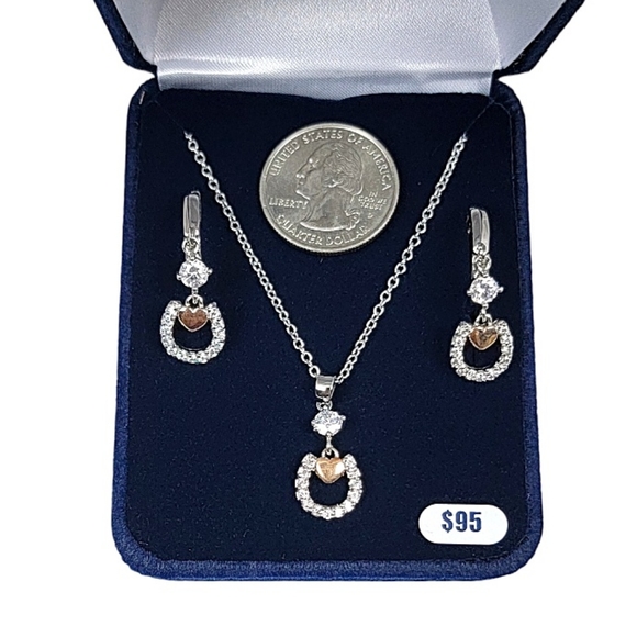 Montana Silversmiths Hoofprints On my Heart Horseshoe Jewelry Set NEW Retail $95 - Picture 3 of 10